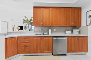 350 SE 2nd St, Fort Lauderdale, FL 33301 - Photo 9