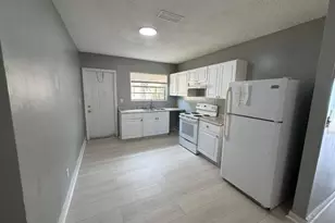 403 NW 2nd St, Hallandale Beach, FL 33009 - Photo 5