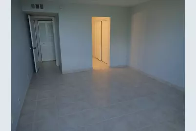 106 Lake Emerald Drive #401, Oakland Park, FL 33309 - Photo 13