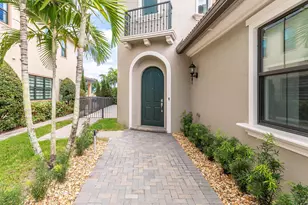 9040 Watercrest Cir W, Parkland, FL 33076 - Photo 3