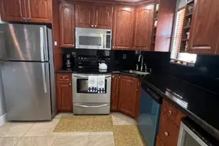 9300 SW 8th St, Boca Raton, FL 33428 - Photo 5
