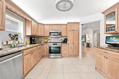 2576 La Cristal Circle, Palm Beach Gardens, FL 33410 - Photo 7