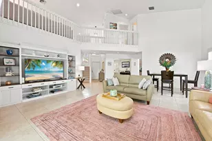 2576 La Cristal Cir, Palm Beach Gardens, FL 33410 - Photo 5