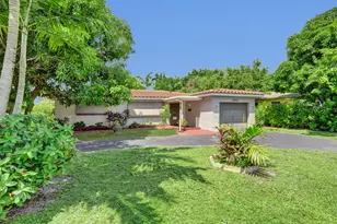 1112 S 22nd Ct, Hollywood, FL 33020 - Photo 1