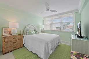 401 Peruvian Ave, Palm Beach, FL 33480 - Photo 11