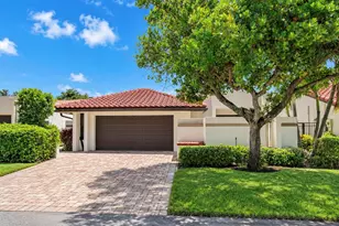 21460 Laguna Dr, Boca Raton, FL 33433 - Photo 1