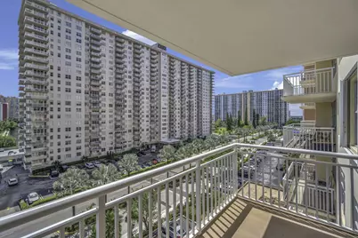 251 174th Street #714, Sunny Isles Beach, FL 33160 - Photo 3