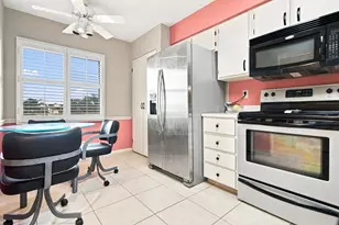 7290 Kinghurst Dr, Delray Beach, FL 33446 - Photo 9