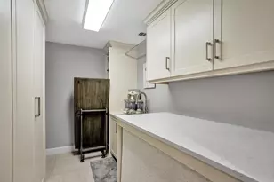 738 Middle River Dr, Fort Lauderdale, FL 33304 - Photo 39