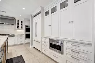 738 Middle River Dr, Fort Lauderdale, FL 33304 - Photo 27