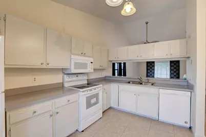 499 Hardwood Place, Boca Raton, FL 33431 - Photo 5
