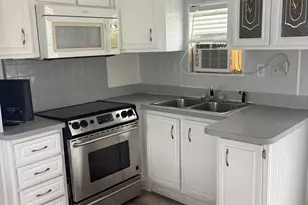 36 E 2nd St, Key Largo, FL 33037 - Photo 3
