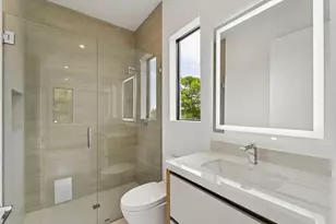 289 NW 11th St, Boca Raton, FL 33432 - Photo 29
