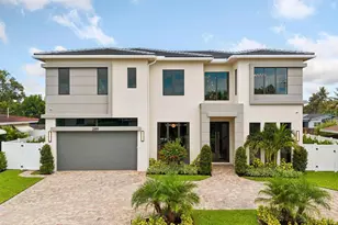 289 NW 11th St, Boca Raton, FL 33432 - Photo 1