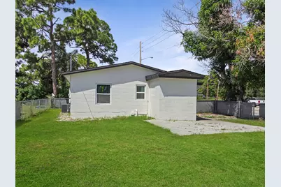 1801 N 25th Street, Fort Pierce, FL 34947 - Photo 15