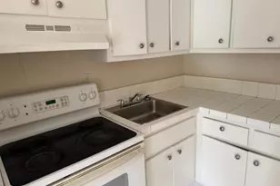 1431 SW 44th Terrace, Fort Lauderdale, FL 33317 - Photo 3