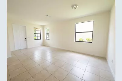 3433 W 92nd Place #3433, Hialeah, FL 33018 - Photo 5