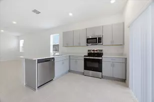 2874 Skyline Loop, Kissimmee, FL 34758 - Photo 5