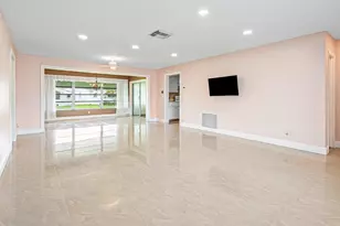 106 NW 10th Ct, Boynton Beach, FL 33426 - Photo 9