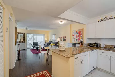 5401 NW 2nd Avenue #TWO, Boca Raton, FL 33487 - Photo 9