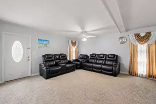 6807 NW 80th Ct, Tamarac, FL 33321 - Photo 9