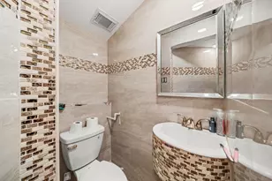 6807 NW 80th Ct, Tamarac, FL 33321 - Photo 7