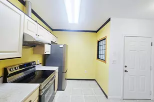 1157 Golden Lakes Blvd, West Palm Beach, FL 33411 - Photo 7