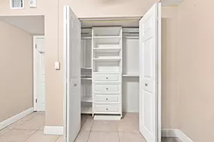 1750 W 46th St, Hialeah, FL 33012 - Photo 27