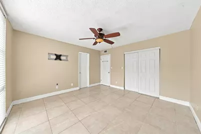 1750 W 46th Street #242, Hialeah, FL 33012 - Photo 15
