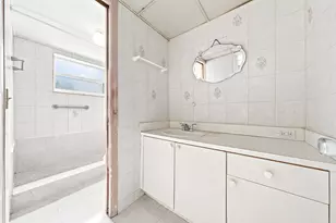 1750 W 46th St, Hialeah, FL 33012 - Photo 19