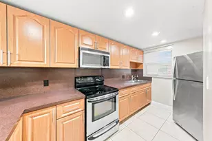 1750 W 46th St, Hialeah, FL 33012 - Photo 9