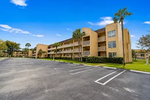 6300 NW 62nd St, Tamarac, FL 33319 - Photo 13