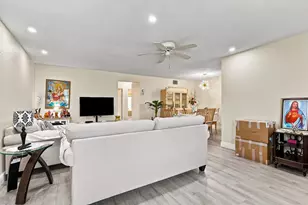 912 Savannas Point Dr, Fort Pierce, FL 34982 - Photo 3