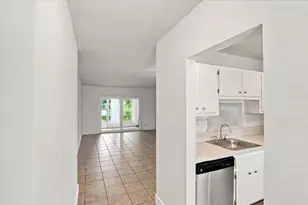 5121 W Oakland Park, Lauderdale Lakes, FL 33313 - Photo 3
