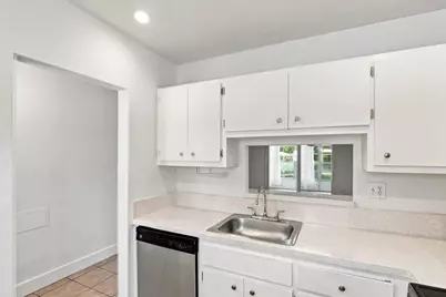 5121 W Oakland Park #109, Lauderdale Lakes, FL 33313 - Photo 7