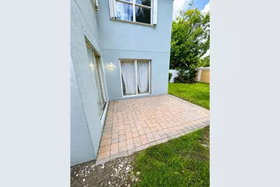 3331 Commodore Court, West Palm Beach, FL 33411 - Photo 13