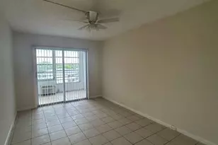 4119 Newport U, Deerfield Beach, FL 33442 - Photo 7