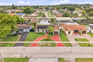 11351 NW 37th Pl, Sunrise, FL 33323 - Photo 21