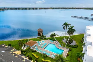 225 N Lakeshore Dr, Hypoluxo, FL 33462 - Photo 3