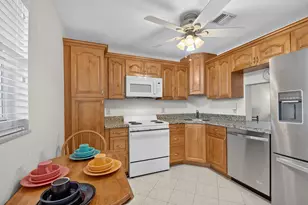230 NE 26th Ave, Boynton Beach, FL 33435 - Photo 7