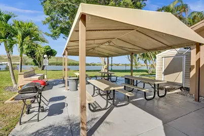 4570 NW 18th Avenue, Pompano Beach, FL 33064 - Photo 17