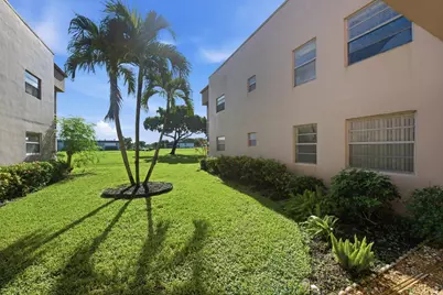 4 Flanders A, Delray Beach, FL 33484 - Photo 31