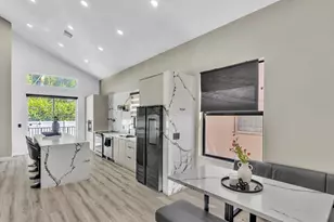 7834 Oak Grove Cir, Lake Worth, FL 33467 - Photo 11