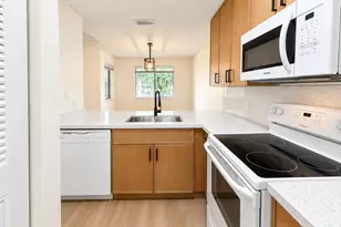 1172 Coral Club Dr, Coral Springs, FL 33071 - Photo 11