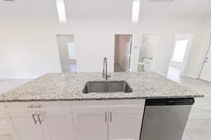 1562 W 26th Ct, Riviera Beach, FL 33404 - Photo 3