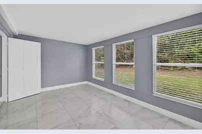 732 SW Ravenswood Lane, Port Saint Lucie, FL 34983 - Photo 9
