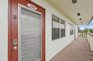 209 Brighton E, Boca Raton, FL 33434 - Photo 23