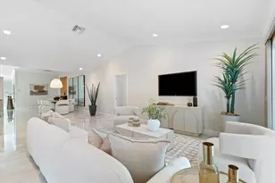 734 Camino Gardens Ln, Boca Raton, FL 33432 - Photo 5