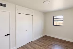 1142 Chateau Park Dr, Fort Lauderdale, FL 33311 - Photo 23