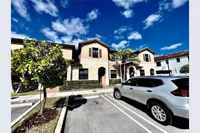 10490 W 33rd Way, Hialeah, FL 33018 - Photo 1